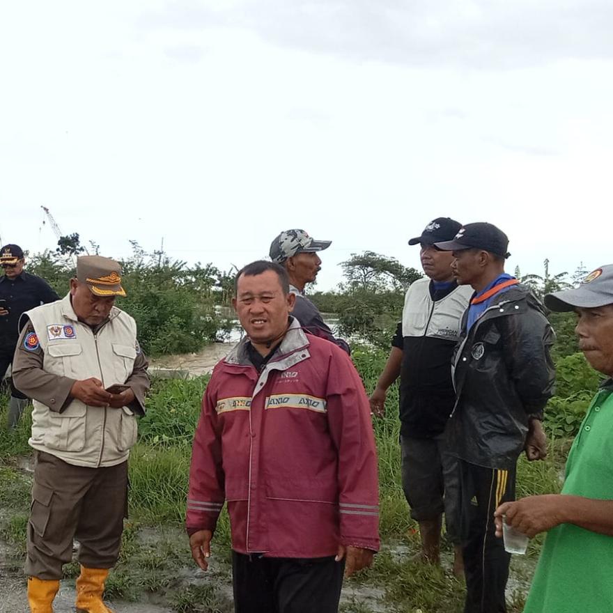 Pemdes Parean Girang Melaporkan Kondisi Tanggul Kali Cilet Blok Groyok